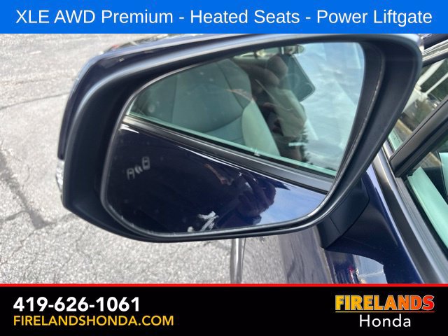 Used 2022 Toyota RAV4 XLE Premium AWD/4WD image 10