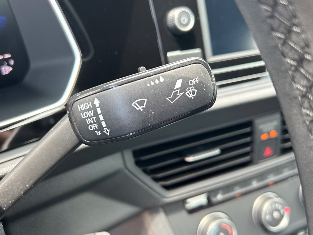 Certified 2024 Volkswagen Jetta Sport FWD image 24