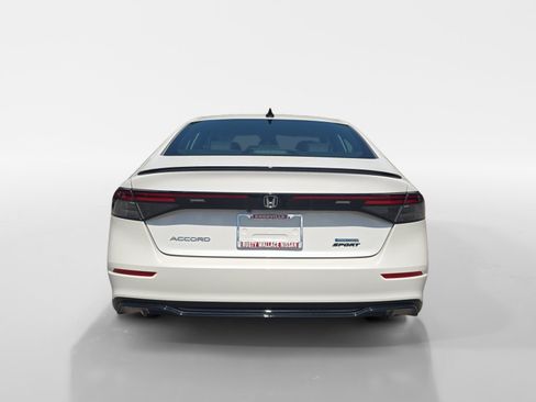 Used 2025 Honda Accord Sport image 4