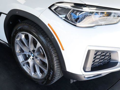 Used 2021 BMW X6 xDrive40i w/ Executive Package AWD/4WD image 13