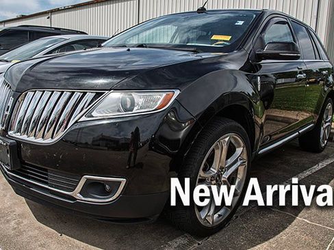 Used 2013 Lincoln MKX AWD image 1