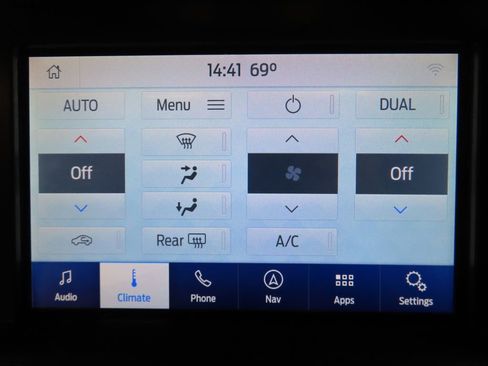 Used 2020 Ford F150 Lariat w/ Equipment Group 502A Luxury AWD/4WD image 22