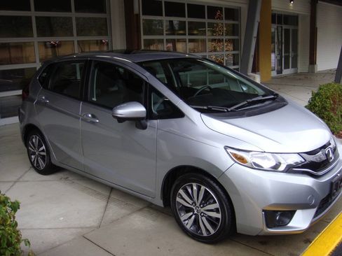 Used 2017 Honda Fit EX-L image 7