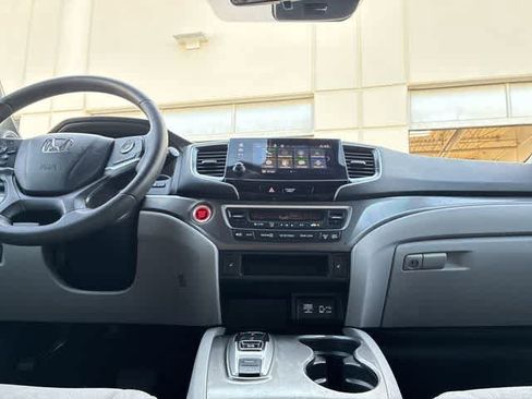 Used 2021 Honda Pilot EX image 28