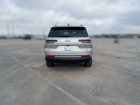 New 2025 Jeep Grand Cherokee L Limited image 10