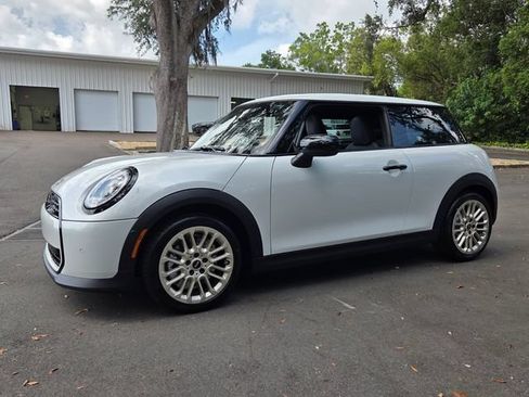 New 2026 MINI Cooper 2-Door Hardtop FWD image 3