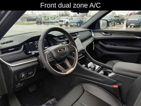 New 2025 Jeep Grand Cherokee L Limited w/ Luxury Tech Group II image 10