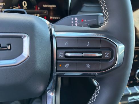 Used 2024 GMC Acadia Denali w/ Super Cruise Package image 23