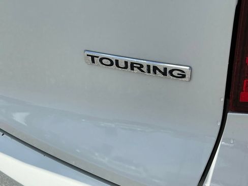 Used 2017 Honda Pilot Touring image 55