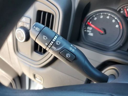 Used 2023 Chevrolet Silverado 1500 Custom image 23