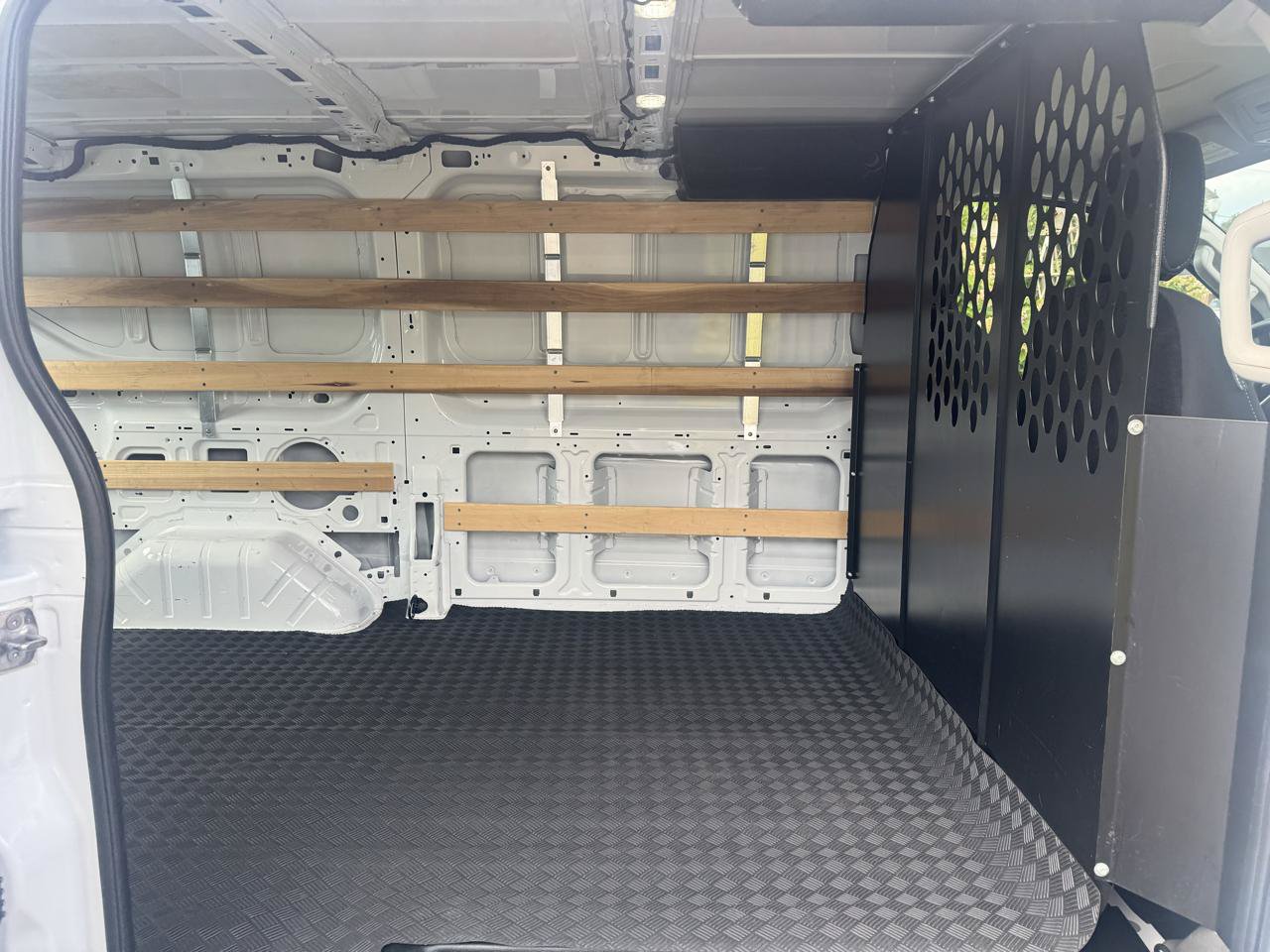 Used 2025 Ford Transit 250 Low Roof w/ Exterior Upgrade Package RWD image 7
