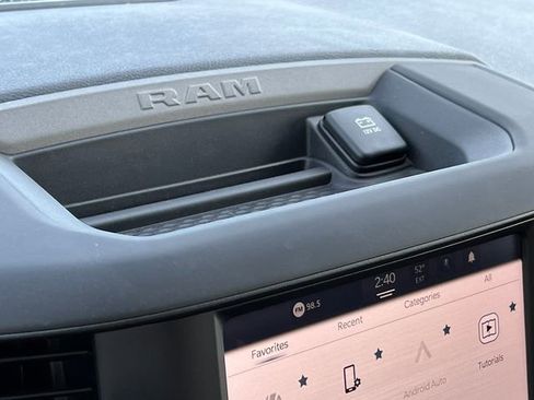 Used 2022 RAM 2500 Tradesman w/ Chrome Appearance Group image 29