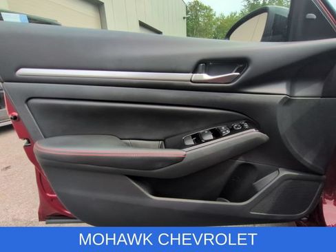 Used 2024 Nissan Altima 2.5 SR AWD/4WD image 21