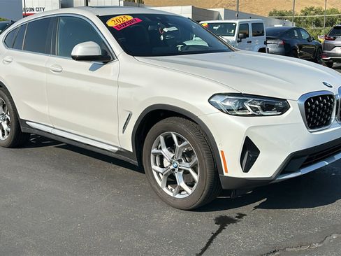 Used 2025 BMW X4 xDrive30i w/ Premium Package image 1
