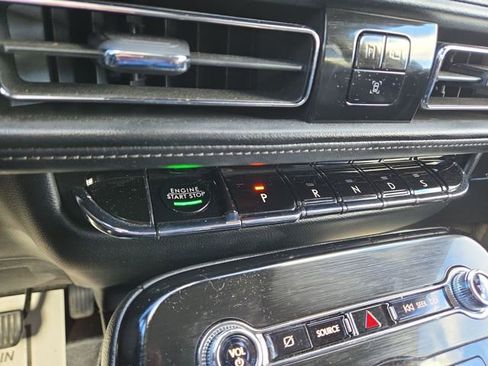 Used 2021 Lincoln Nautilus AWD w/ Equipment Group 101A image 21