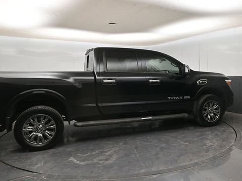Used 2017 Nissan Titan Platinum Reserve AWD/4WD image 8