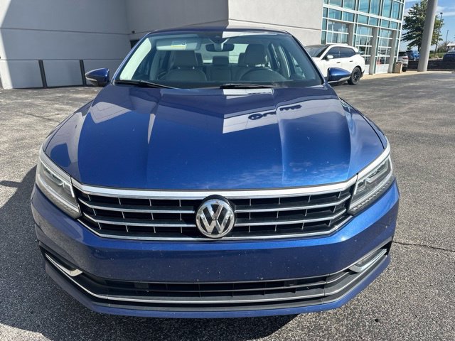 Used 2017 Volkswagen Passat 1.8T SEL Premium FWD image 8