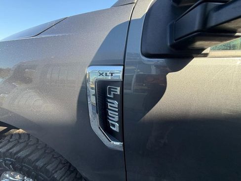 Used 2022 Ford F250 XLT w/ XLT Premium Package image 10