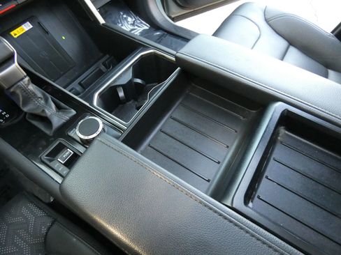 Used 2024 Toyota Tundra Limited image 66