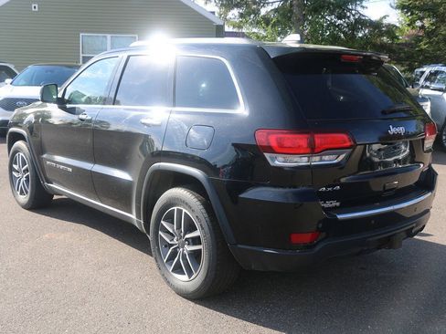 Used 2021 Jeep Grand Cherokee Limited w/ Trailer Tow Group IV AWD/4WD image 3