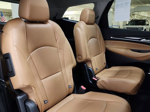 Used 2019 Buick Enclave Essence image 22