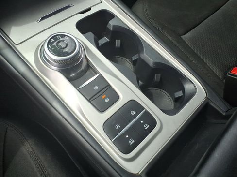 Used 2024 Ford Explorer XLT RWD image 20