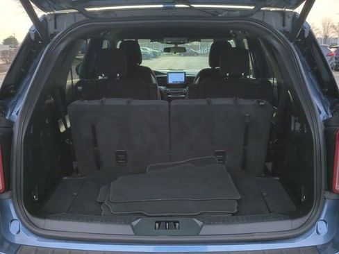 Used 2020 Ford Explorer XLT image 16