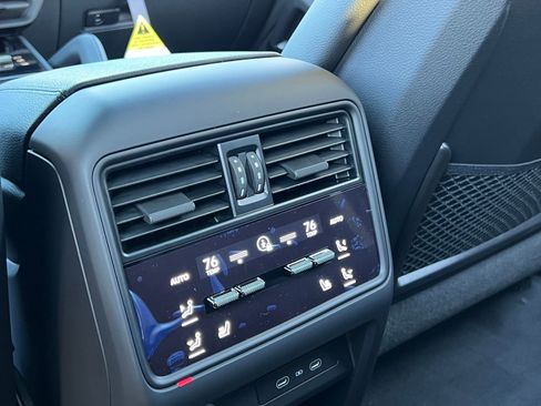 New 2026 Porsche Cayenne image 18