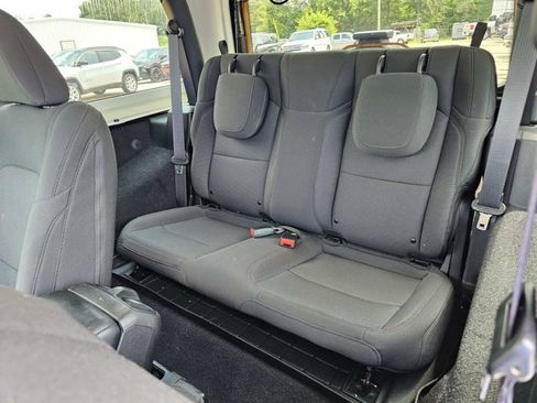 Used 2023 Jeep Wrangler Sport AWD/4WD image 32