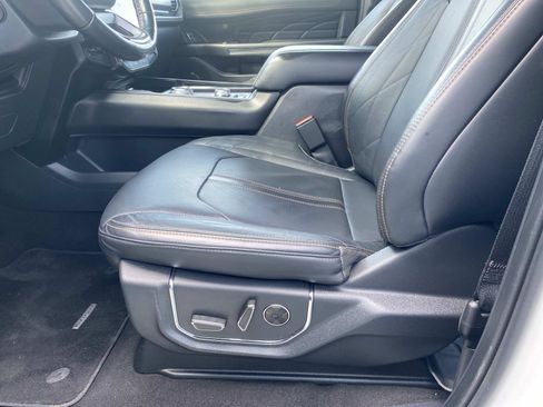 Used 2024 Ford Expedition Max Platinum image 21