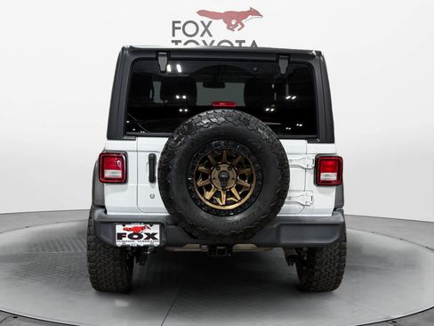 Used 2020 Jeep Wrangler Sport AWD/4WD image 5