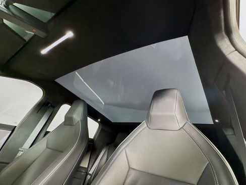 Used 2024 Tesla Cybertruck AWD Crew Cab image 15