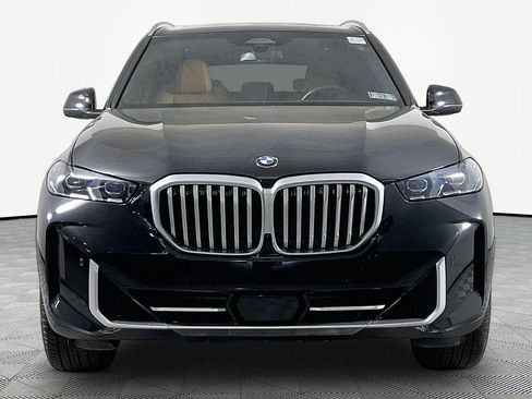 Certified 2025 BMW X5 xDrive40i w/ Premium Package AWD/4WD image 2