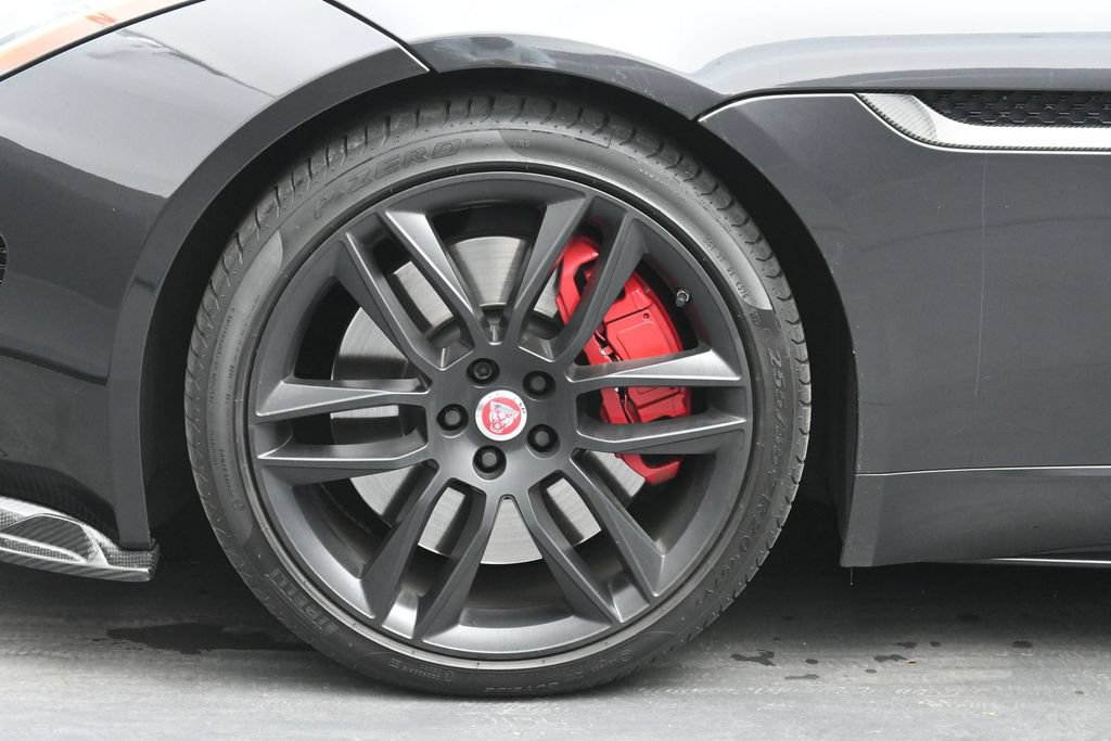Used 2015 Jaguar F-TYPE R RWD image 24