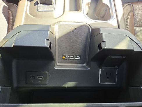 Used 2024 GMC Sierra 1500 Denali w/ Denali Reserve Package image 23