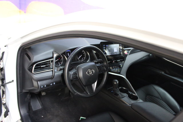 Used 2021 Toyota Camry SE FWD image 13