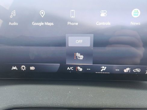 Used 2025 Buick Enclave Preferred image 12