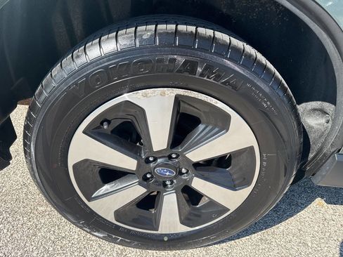 Used 2017 Subaru Forester 2.5i w/ Alloy Wheel Package image 27