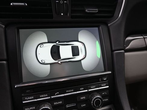 Used 2014 Porsche 911 Turbo S image 26