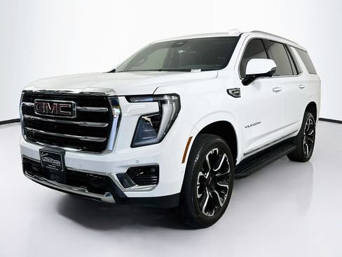 Used 2025 GMC Yukon Elevation w/ Elevation Premium Package AWD/4WD image 1