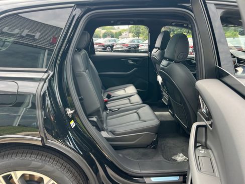 New 2026 Audi Q7 2.0T Premium AWD/4WD image 32
