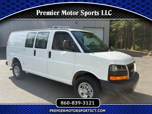 Used 2015 Chevrolet Express 3500 RWD image 1