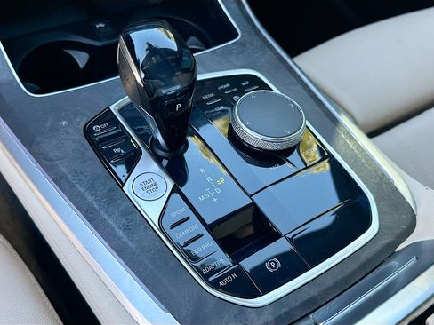 Used 2021 BMW X5 sDrive40i image 17