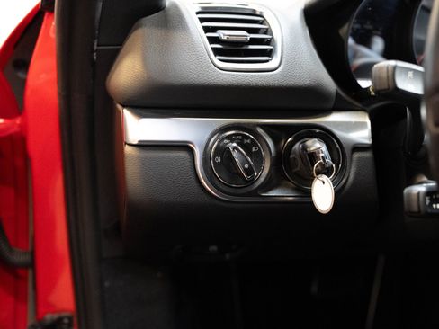 Used 2016 Porsche Cayman image 58