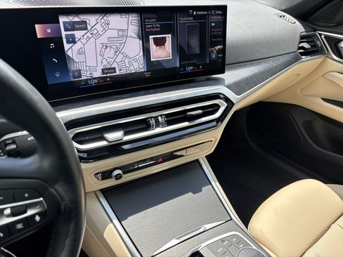 Used 2023 BMW i4 eDrive35 w/ Premium Package RWD image 11