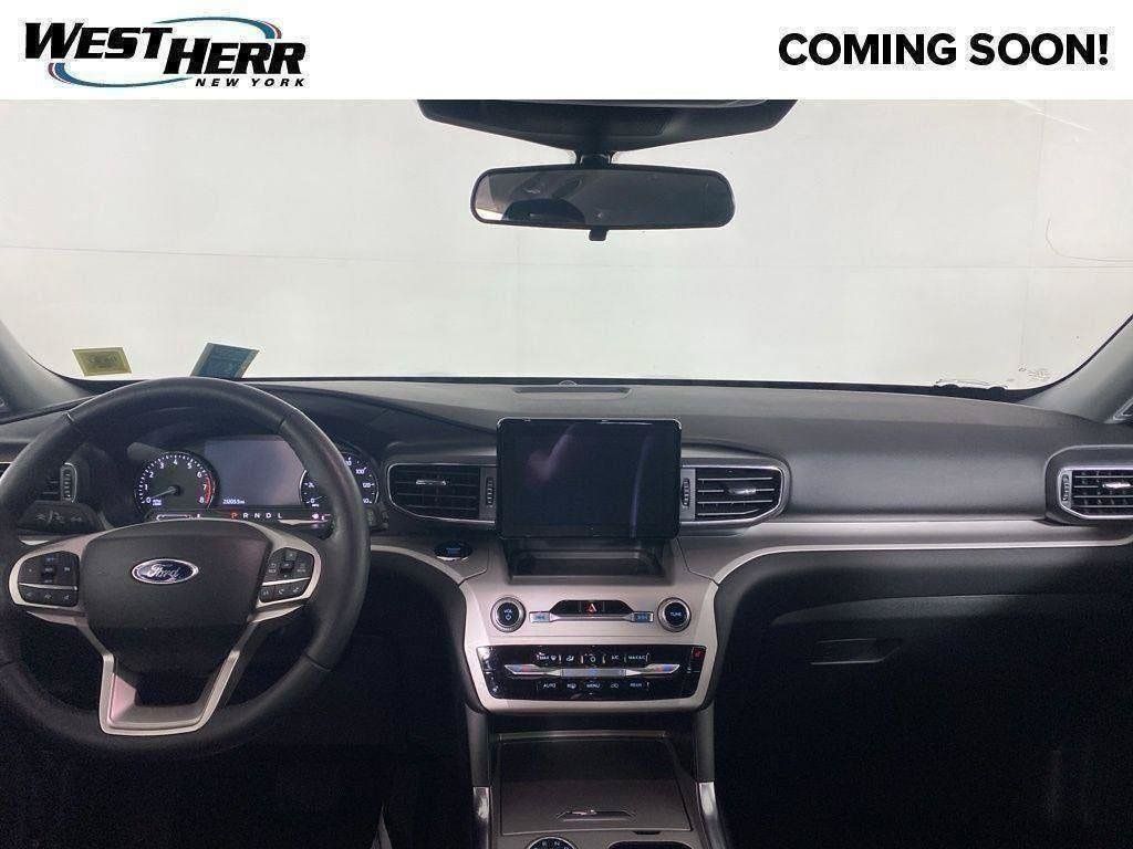 Used 2024 Ford Explorer XLT w/ Equipment Group 202A AWD/4WD image 49