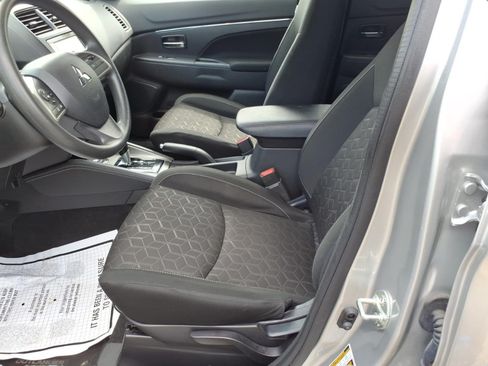 Used 2024 Mitsubishi Outlander Sport AWD image 9