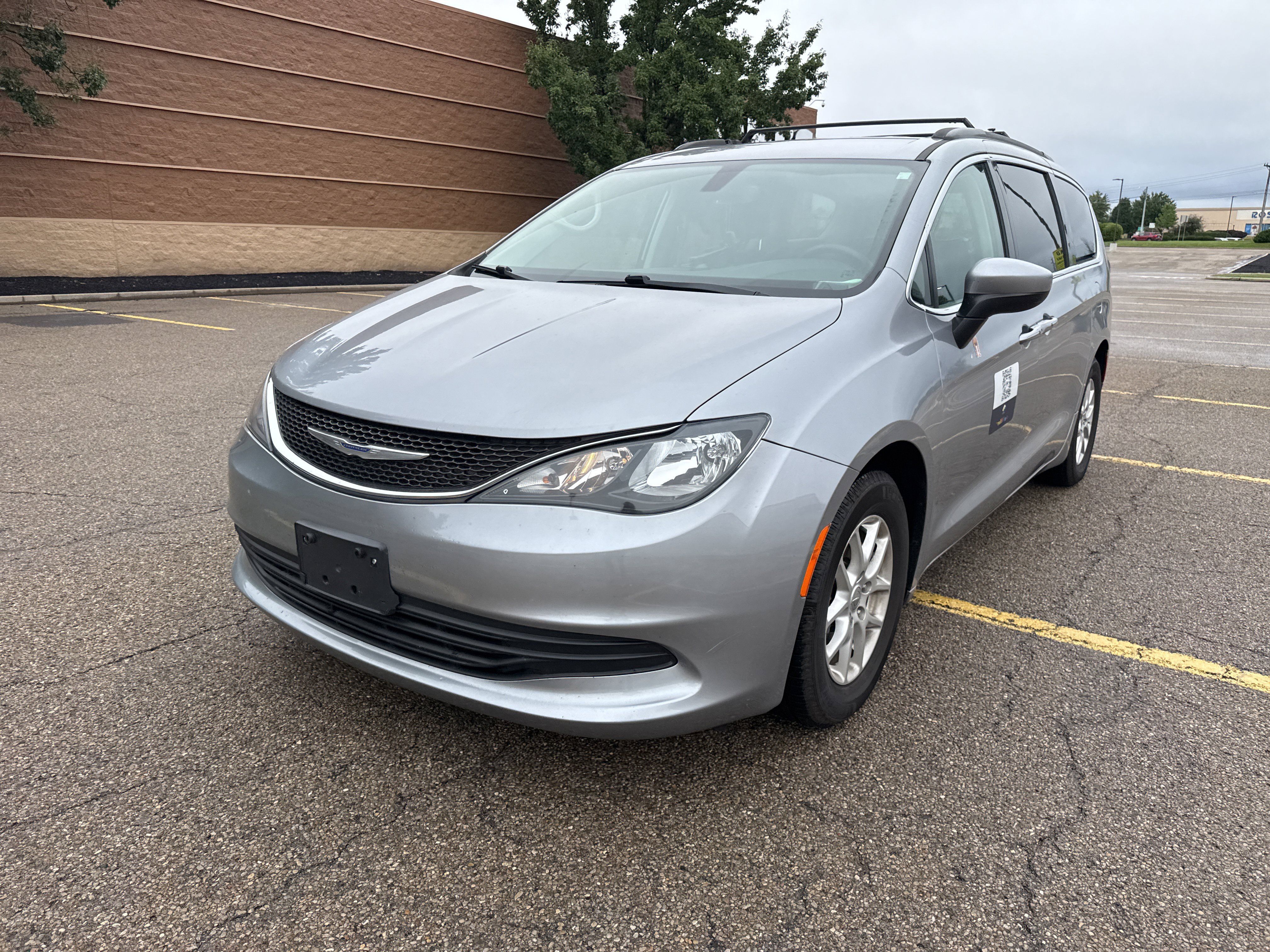 Used 2020 Chrysler Voyager Lxi FWD image 9
