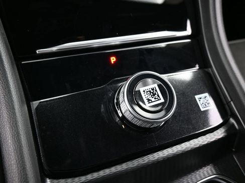 New 2026 Jeep Grand Cherokee Altitude image 20