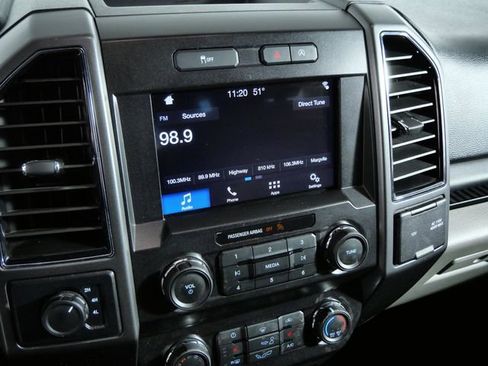 Used 2019 Ford F150 XLT w/ Equipment Group 302A Luxury AWD/4WD image 22